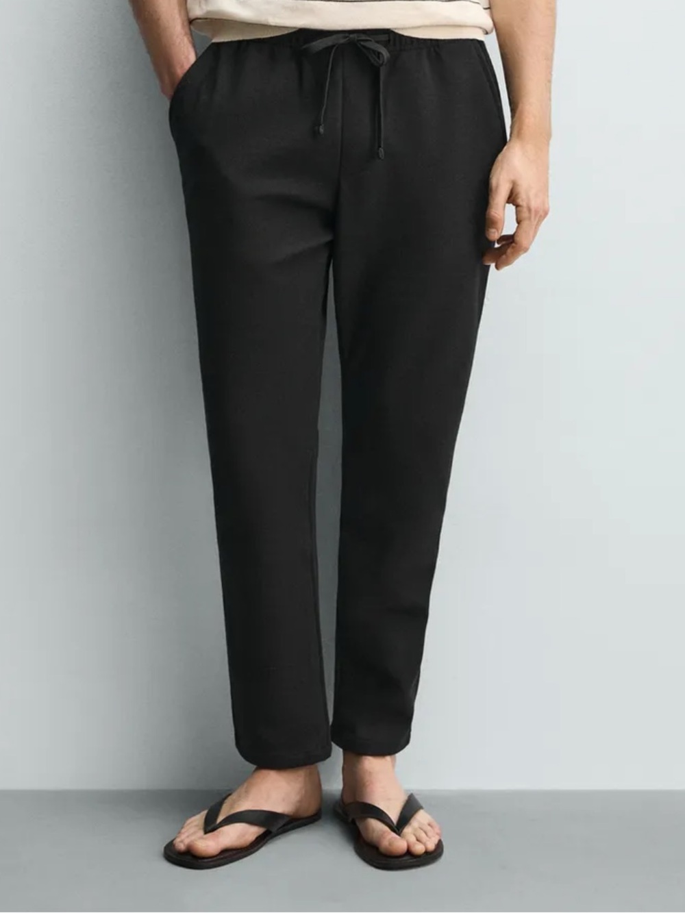 Men’s Zara Textured Comfort Waist, Cuffed Hem, Everyday Jogger Pant. Black. S
